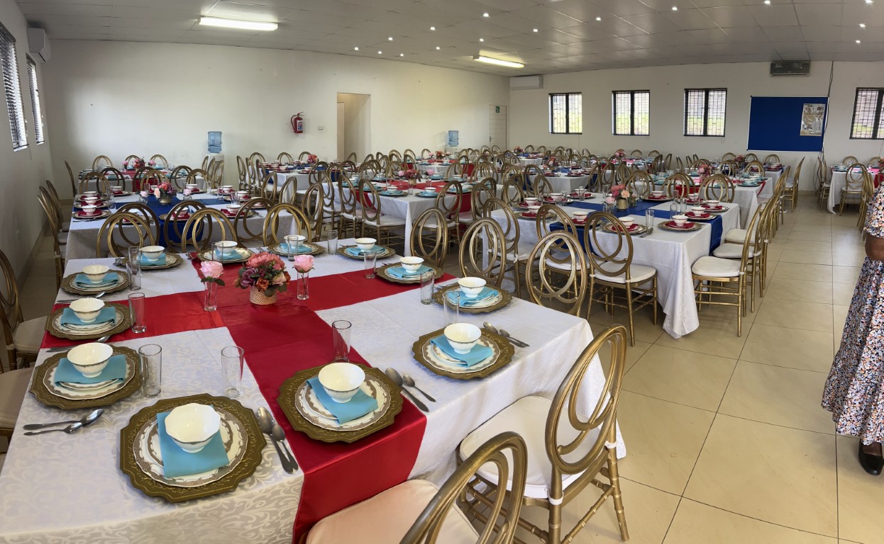 Hampers 4859